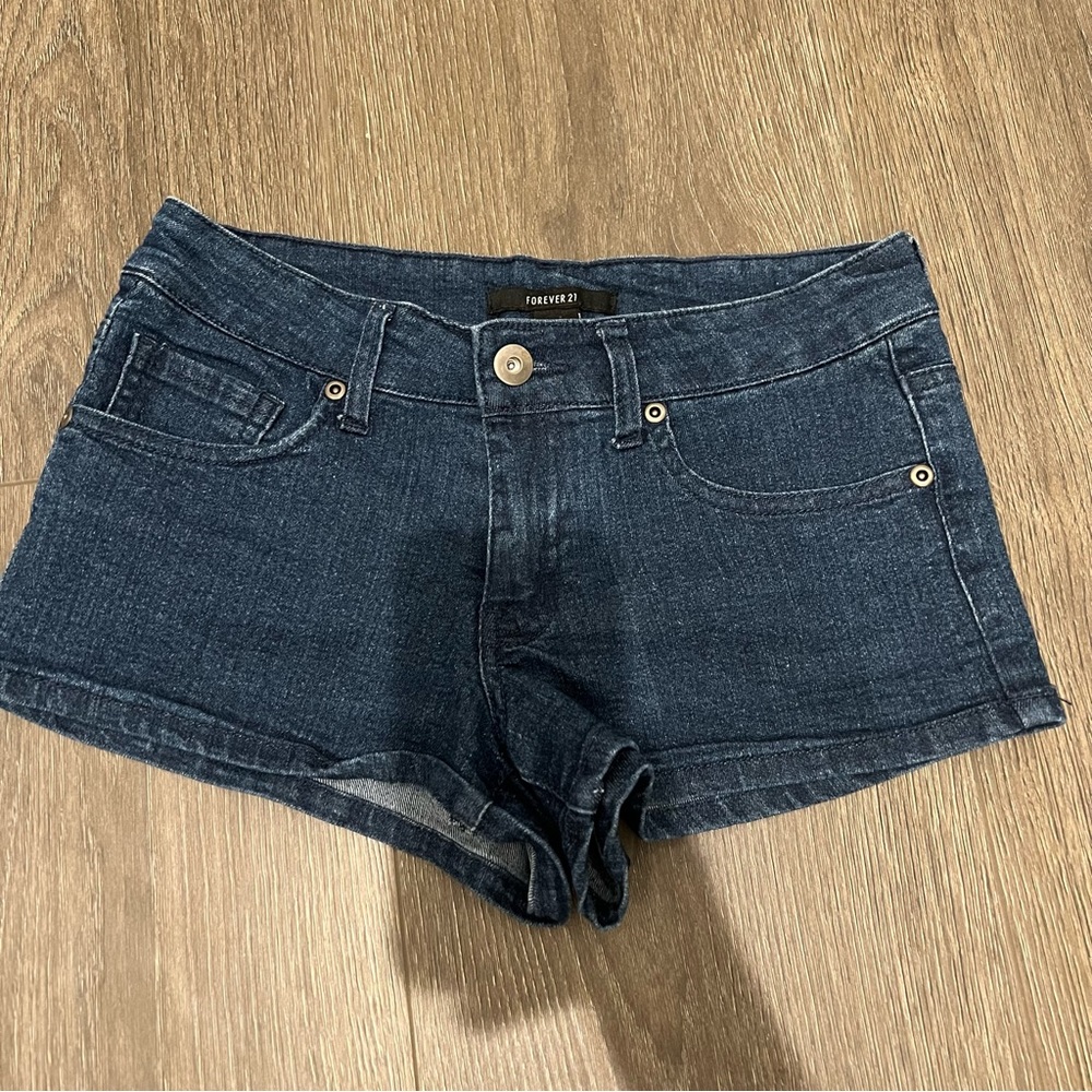 Booty denim shorts